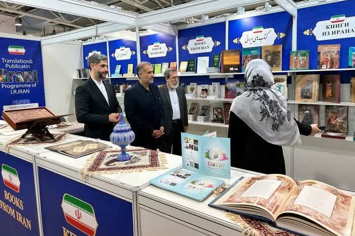 آثار «سمت» در سیوهفتمین نمایشگاه بینالمللی کتاب مسکو